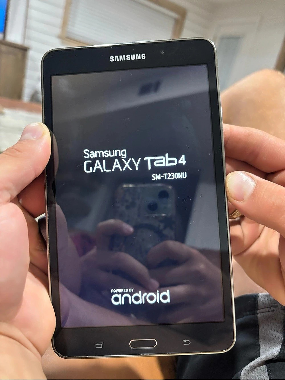Samsung Galaxy Tab 4 7.0 (SM-T230NU) 7-Inch Black Tablet